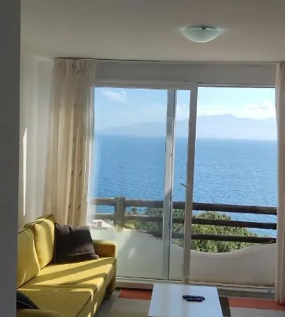 Apartament At Bougainville *