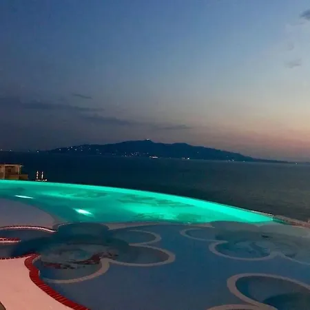 At Bougainville Sarandë